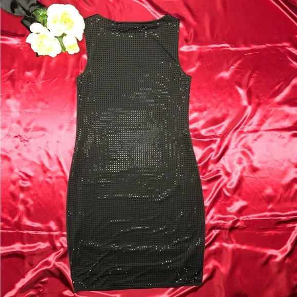 ⭐️NEW⭐️White House Black Market (WHBM) Matte Jersey Black Studded Dress - Picture 8 of 8